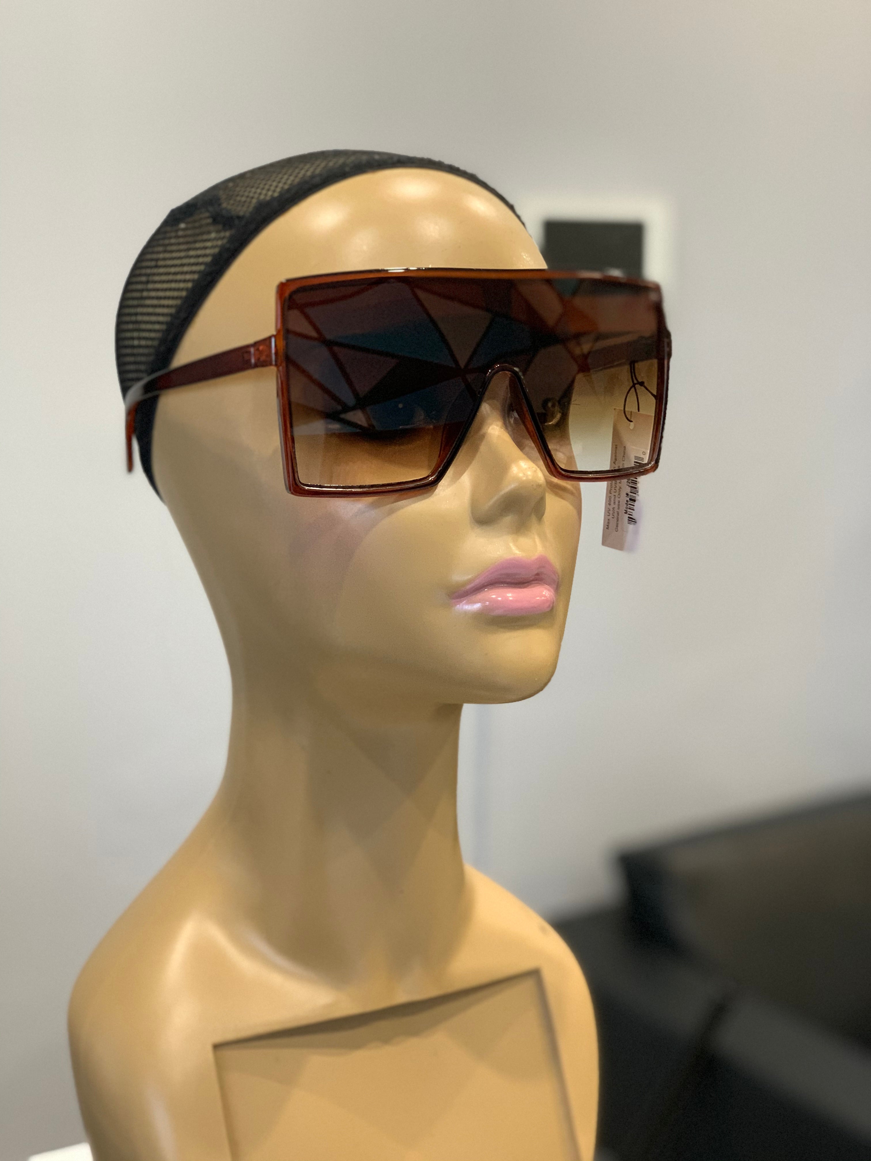 Trendsetters wide framed sunglasses