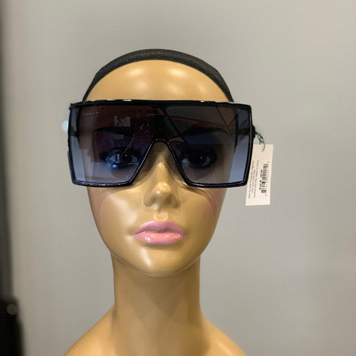 Trendsetters wide framed sunglasses