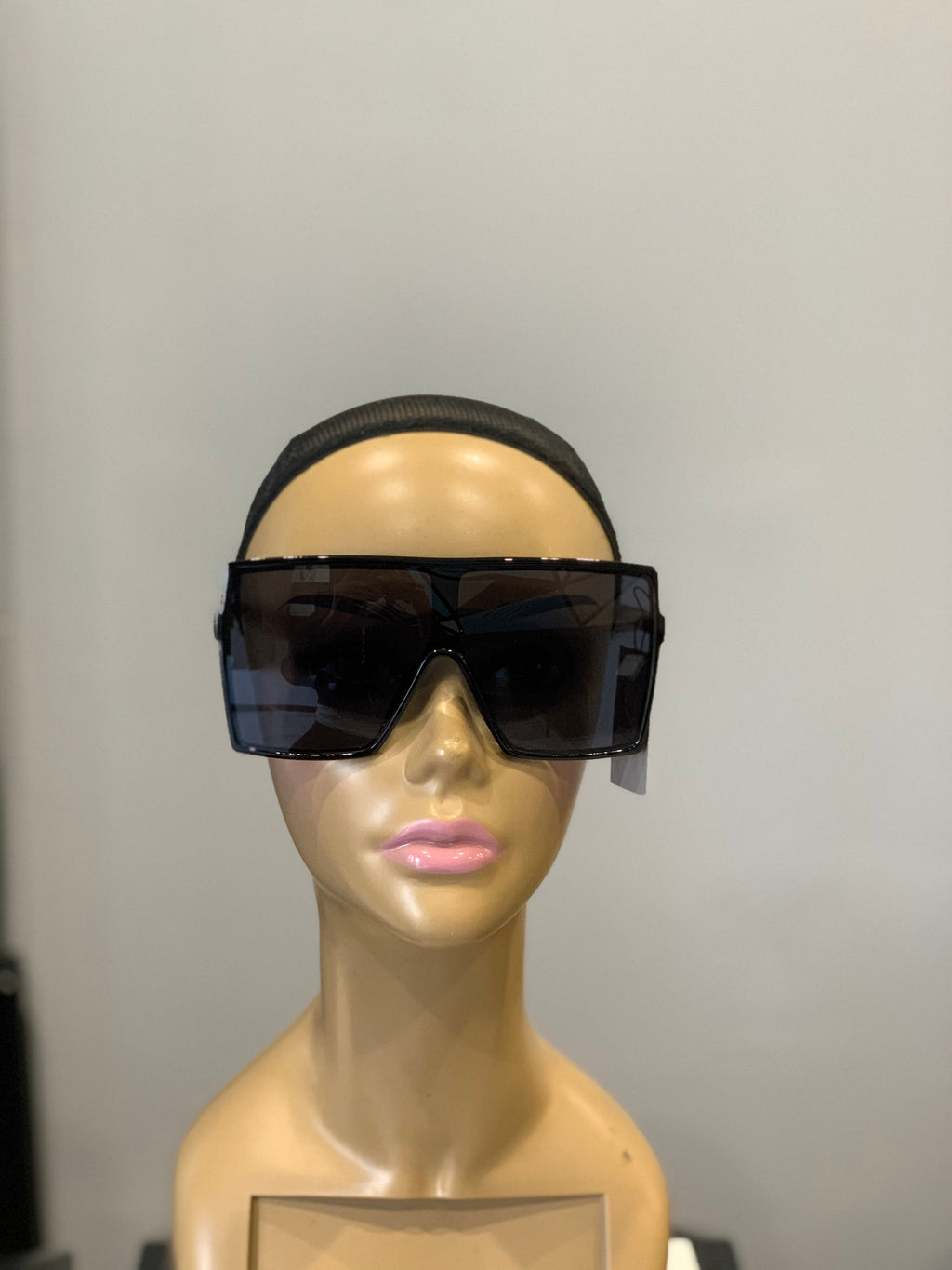 Trendsetters wide framed sunglasses